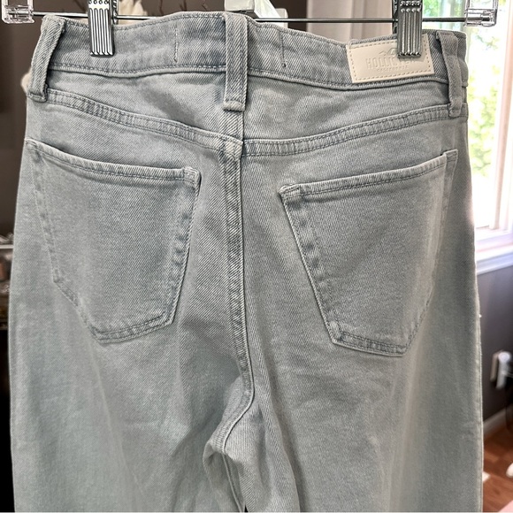 Hollister Low-Rise Dad Jeans – Size 0R (W24 L31) | Light Wash Panel Denim - Picture 15 of 16